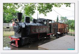 IMG_9893 * 900 x 603 * (196KB)