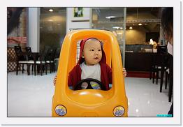 IMG_1147 * 900 x 603 * (200KB)