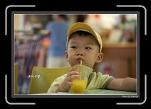 IMG_5209-P * 892 x 608 * (216KB)