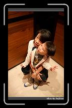 IMG_3042 * 566 x 910 * (233KB)