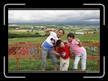 IMG_3205 * 900 x 644 * (294KB)
