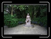 IMG_3534 * 900 x 644 * (295KB)