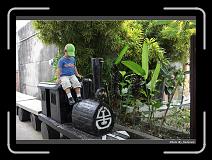IMG_6664 * 900 x 644 * (292KB)
