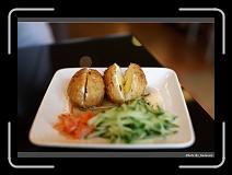 IMG_8325 * 900 x 644 * (233KB)