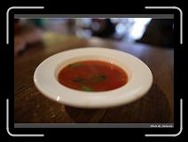 IMG_9813 * 900 x 644 * (212KB)