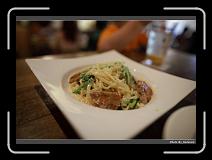 IMG_9832 * 900 x 644 * (232KB)