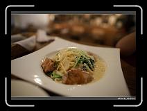 IMG_9835 * 900 x 644 * (228KB)
