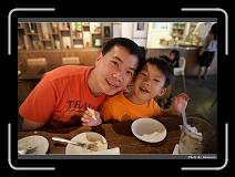 IMG_9854 * 900 x 644 * (278KB)