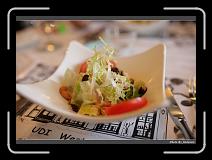 IMG_1082 * 900 x 644 * (288KB)