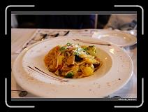 IMG_1087 * 900 x 644 * (276KB)