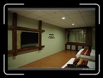IMG_1561 * 900 x 644 * (281KB)