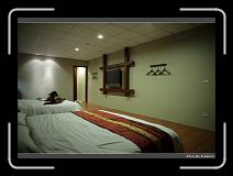 IMG_1567 * 900 x 644 * (280KB)