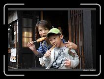 IMG_2442 * 900 x 644 * (287KB)