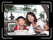 IMG_4943 * 900 x 644 * (299KB)