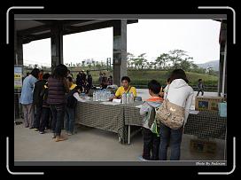 IMG_5875 * 900 x 644 * (290KB)