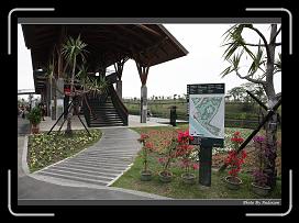 IMG_5880 * 900 x 644 * (290KB)