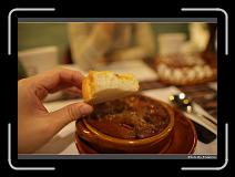 IMG_7002 * 900 x 644 * (240KB)