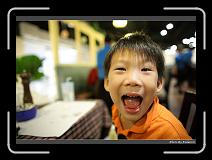 IMG_7024 * 900 x 644 * (280KB)