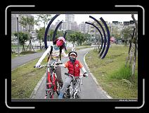 IMG_7444 * 900 x 644 * (300KB)