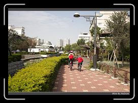 IMG_7940 * 900 x 644 * (290KB)