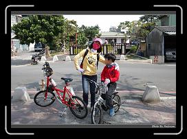 IMG_7951 * 900 x 644 * (298KB)