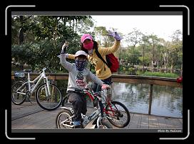 IMG_7985 * 900 x 644 * (281KB)