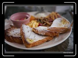 IMG_8771 * 900 x 644 * (287KB)