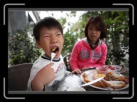 IMG_8789 * 900 x 644 * (262KB)