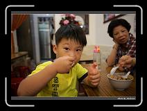 IMG_2100 * 900 x 644 * (287KB)